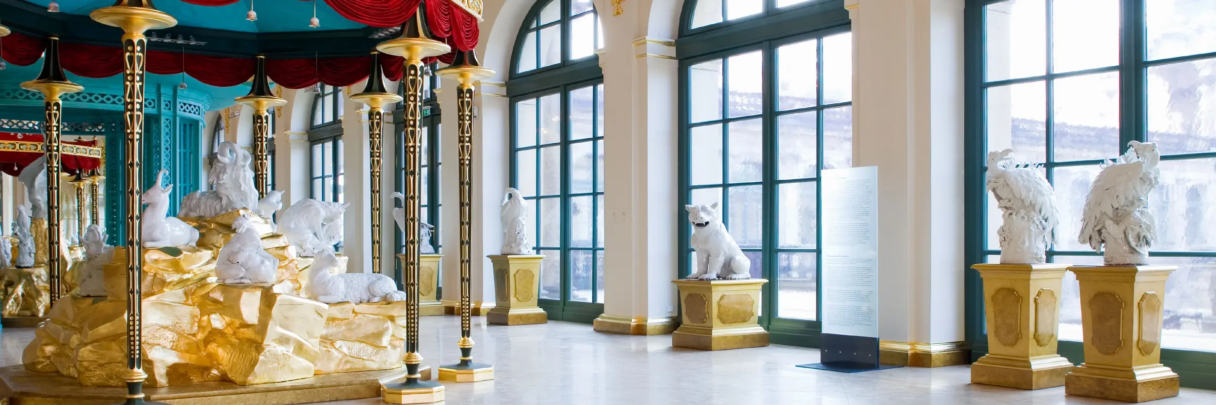 Foto, Blick in den Ausstellungsraum "Tiersaal"