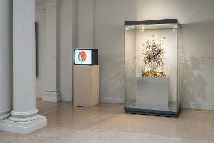 A K Dolven, still life, Schenkung Sammlung Hoffmann, Porzellansammlung, 1998, Blickwechsel