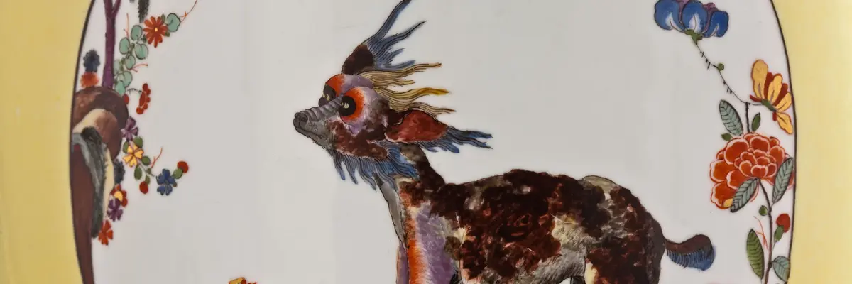 hundähnliches Fabeltier auf einer Vase